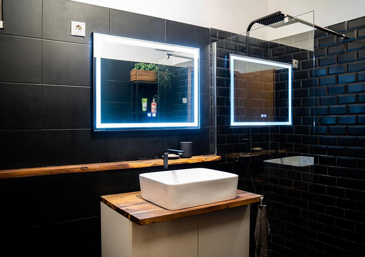 Free Parking - Downtown Location, Balcony & Nespresso Apartment บูดาเปสต์ ภายนอก รูปภาพ
